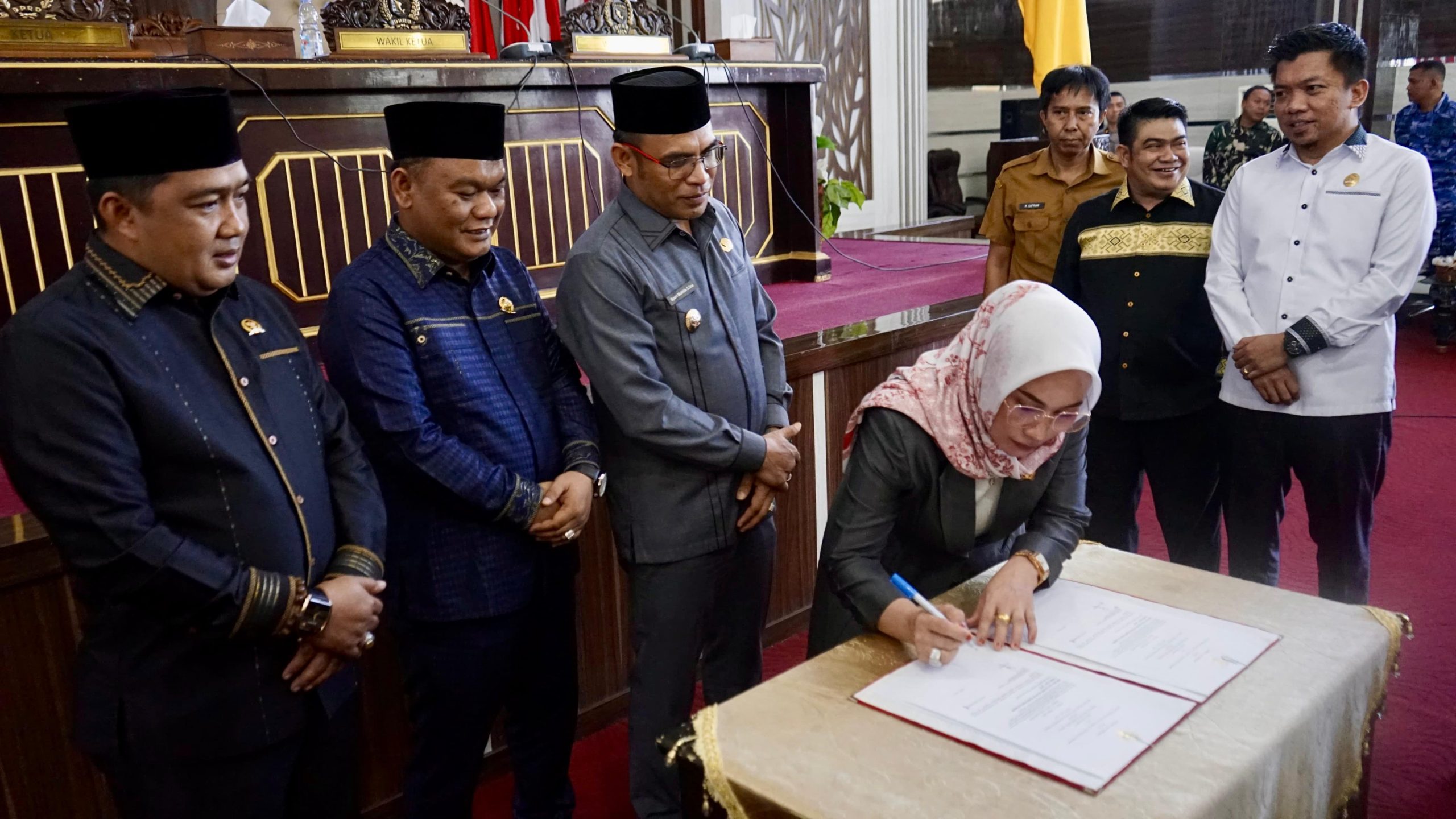 DPRD Kotabaru Gelar Rapat Paripurna Bahas Laporan Akhir Raperda RTRW 2025-2044 dan Pertanggungjawaban APBD 2024