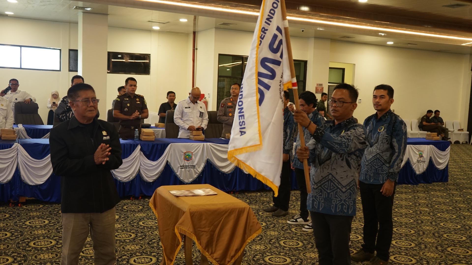 Staf Ahli Bupati Hadiri Pelantikan Pengurus JMSI Kotabaru 2025–2030 Masduki Sebagai Ketua