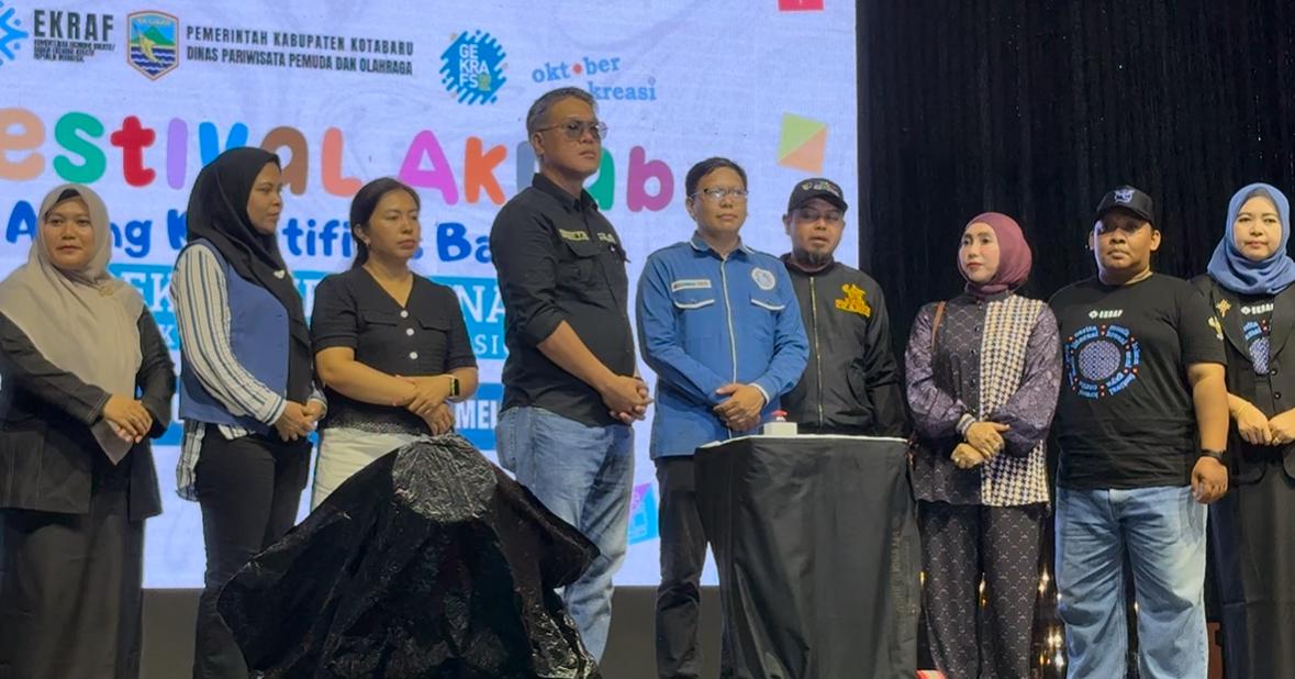 Dorong Ekonomi Kreatif, Pemkab Kotabaru Gelar Festival Akrab 2025