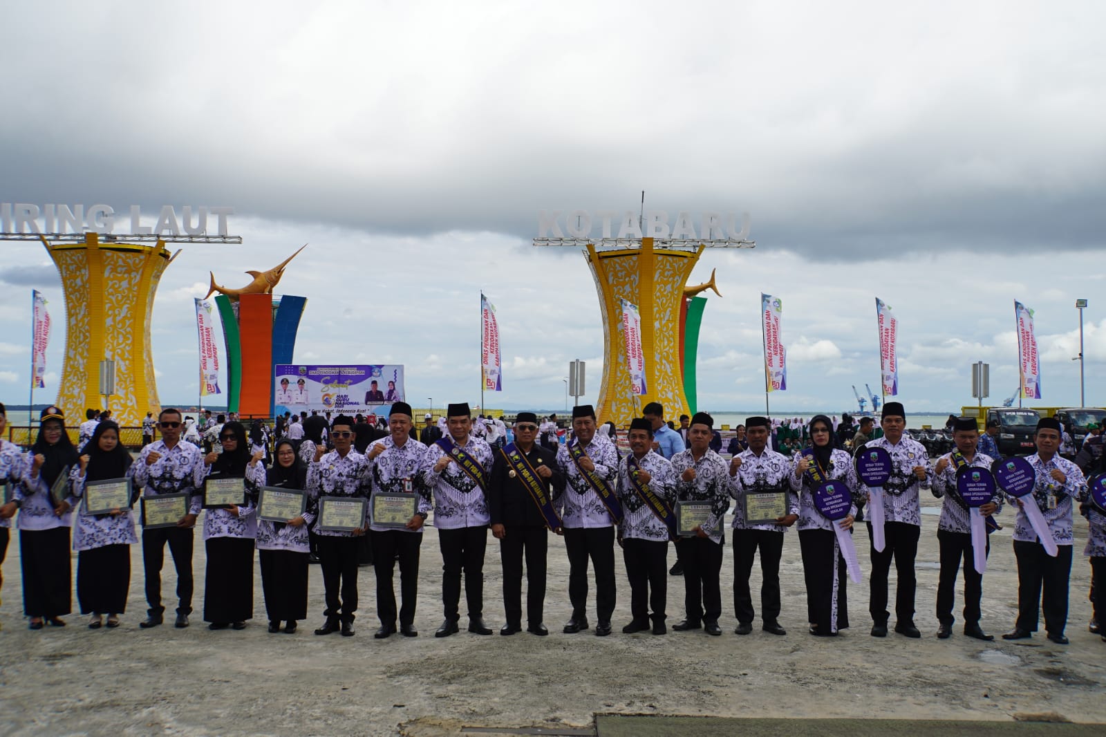 Bupati Kotabaru H.Muhammad Rusli,S