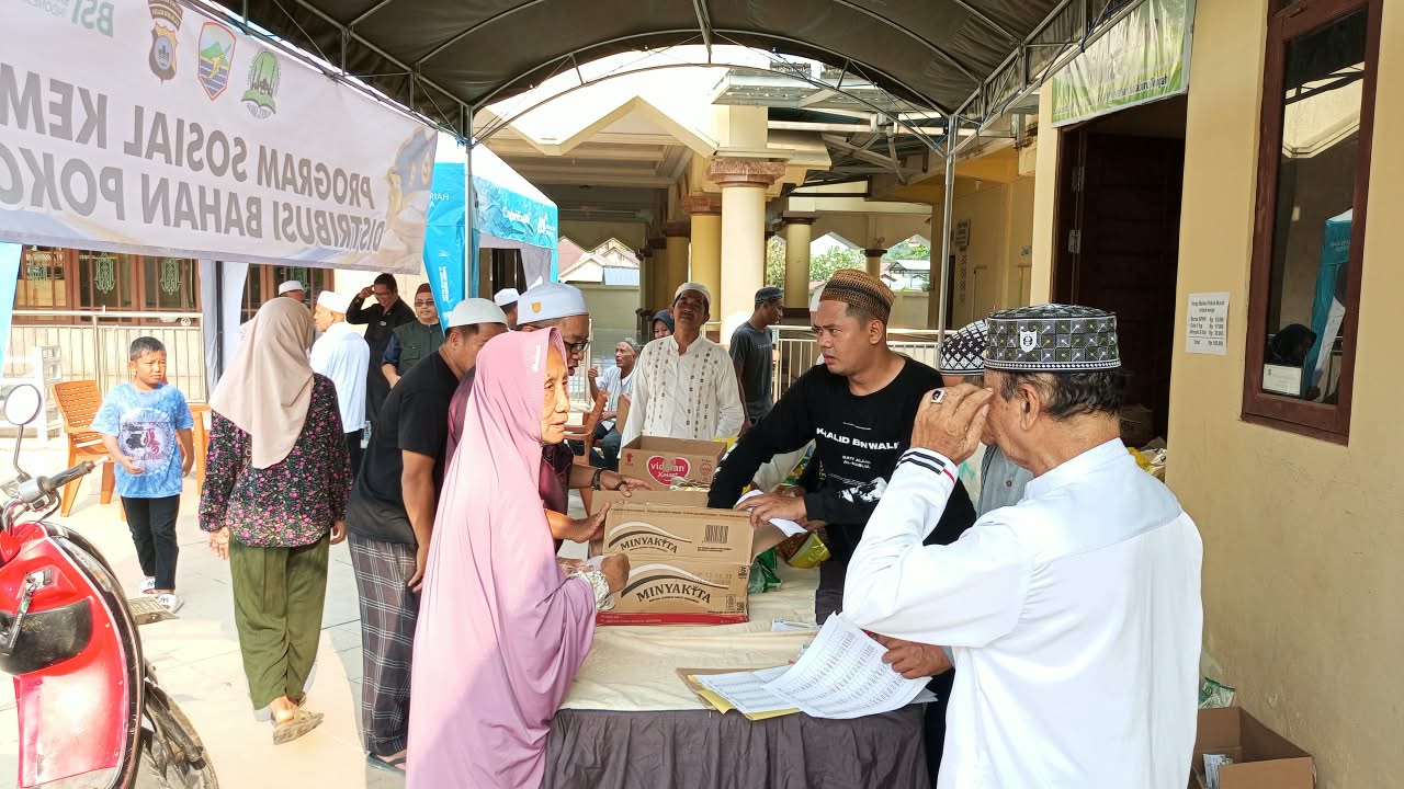 Masjid Jami Baitul Abror Gelar Program Bahan Pokok Murah Dari Jama'ah Untuk Jama'ah